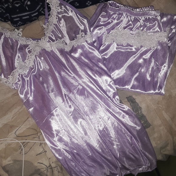 Pj set - Picture 1 of 1